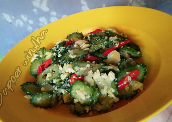 Cara Gampang Membuat #135. Tumis pare telur kocok, Bisa Manjain Lidah