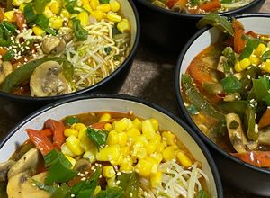 Una foto de Ramen casero, rico, barato y vegetariano !!