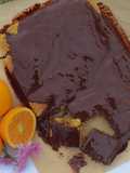 Bolo de laranja com cobertura de chocolate