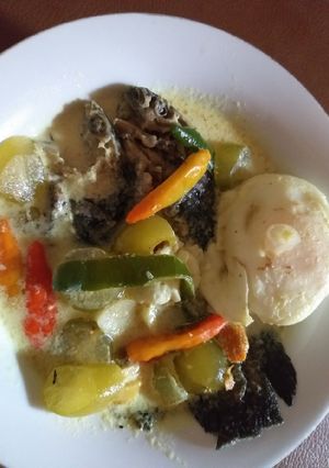 Foto resep Iwak behampap (ikan asin pakai santan)