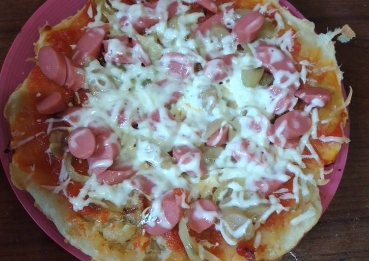 Langkah Mudah untuk Menyiapkan Pizza teflon sederhana, Lezat Sekali