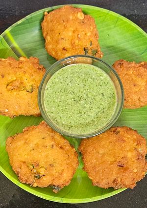 A picture of Parippu vada -kerala style snack.
