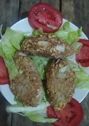 Una foto de Croquetas de atún, papá y avena