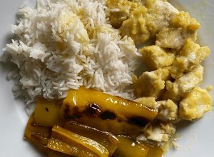 Foto di Pollo al curry con riso basmati