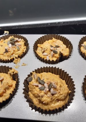 A picture of Pumpkin and spelt muffins (sugarless and butterless).
