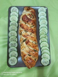 A picture of Chicken bread.