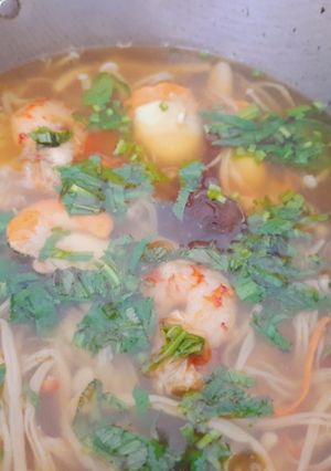 Hình của món Canh hải sản nấu nấm.