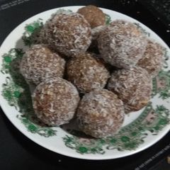 A picture of Sugarfree Sesame Til ladoo.