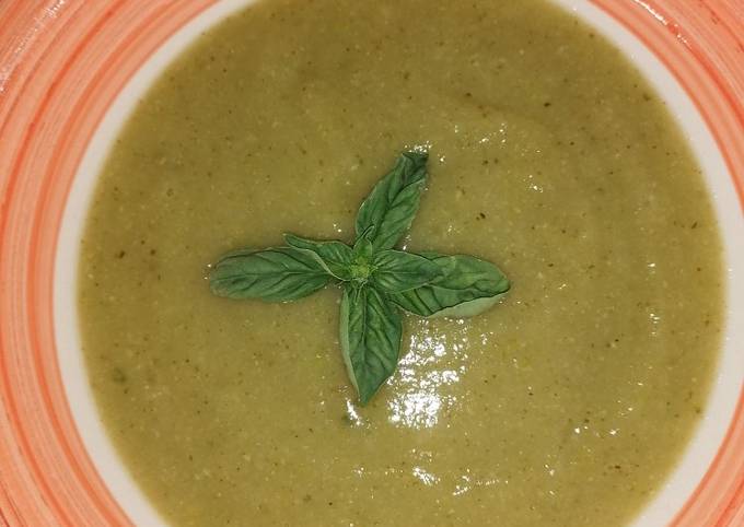 Guida passo passo a Preparare Veloce Vellutata di zucchine