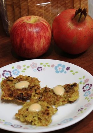 A picture of Tapioca Hash Browns with an Indian touch.