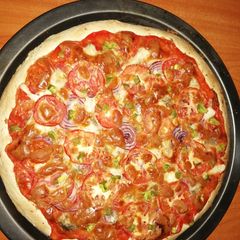 Beef pizza A picture of Beef pizza.