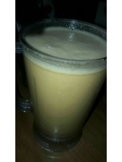 Una foto de Licuado de banana y naranja