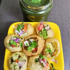 A picture of Minty pani puri.