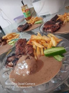 A picture of Yummy chicken steaks 🥩.