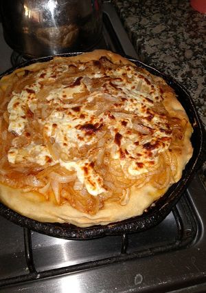 Una foto de Pizza de cebolla 🤤 🧅