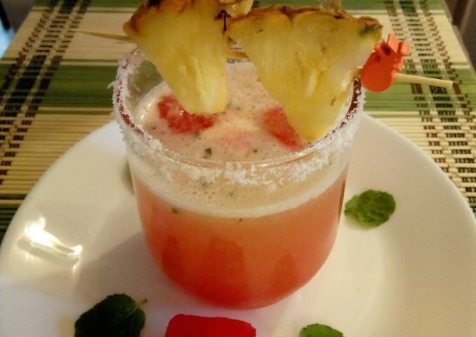 Pineapple juice with Rose syrup ice cubes#4weekchallenge recipe main photo
