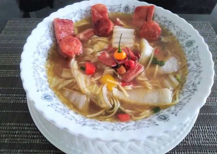 Sopa china con cecina y chorizo Amaz贸nico (fusi贸n) 馃憤馃嚨馃嚜