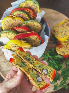 Foto de Pataniscas em rodelas de pimentos (vegan)