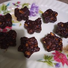 A picture of Chocolate biscuit cold cake.