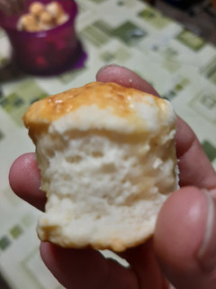 Una foto de Scones salados con aceite