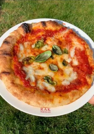 A picture of Neapolitan Pizza.
