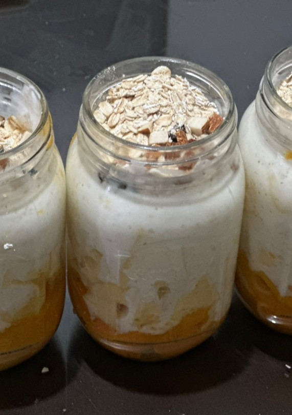 Una foto de Mason Jar mango manzana