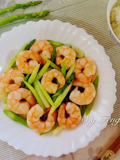 蝦仁炒蘆筍【萬用鍋】 的食譜成品照片