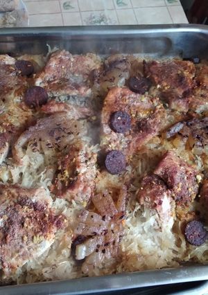 475. Pácolt karaj savanyú káposzta ágyon ! recept fotója