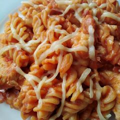 Vickys One Pot BBQ Chicken Pasta, GF DF EF SF NF A picture of Vickys One Pot BBQ Chicken Pasta, GF DF EF SF NF.