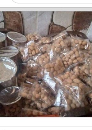 A picture of How to make peanut burger.