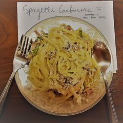 A picture of Carbonara Fettuccine.