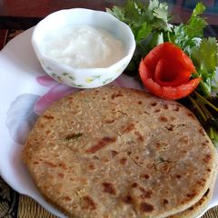 A picture of Sattu paratha.