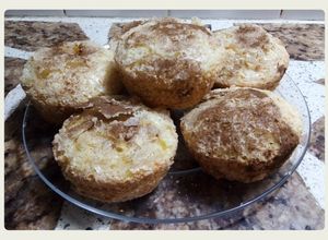 Una foto de Muffins veganos de zanahoria y castañas de cajú 🥕🌱