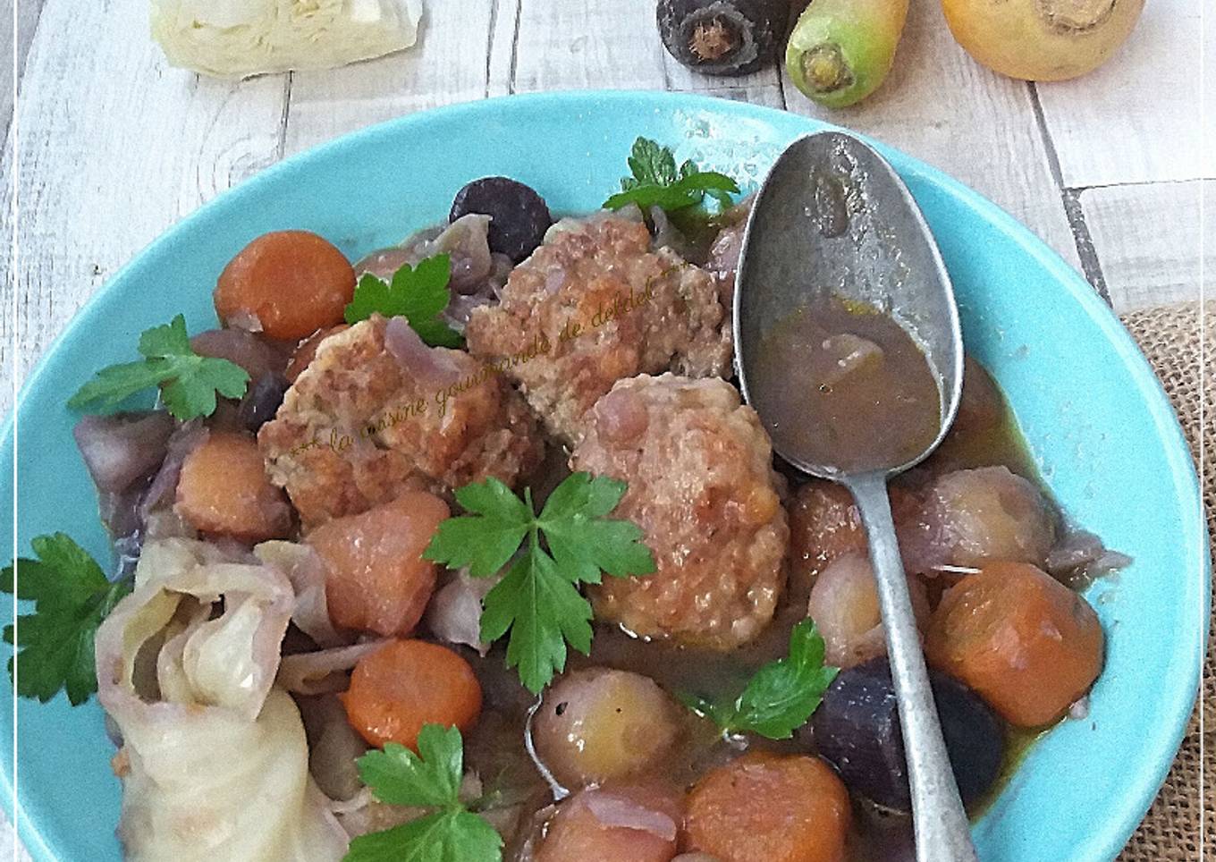 Soupe-repas au chou et boulettes au thermomix