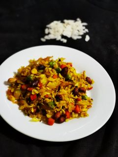মিষ্টি পোহা উপমা(mishti poha upma recipe in Bengali) রেসিপির প্রধান ছবি