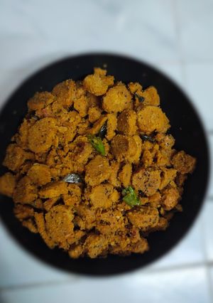 A picture of Muthiya.