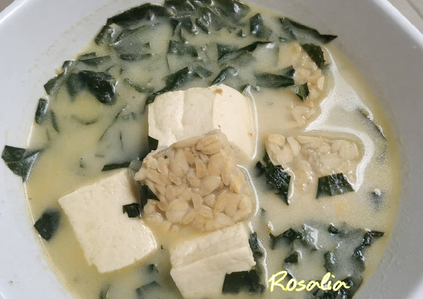 Besengek (tahu, tempe, daun singkong)