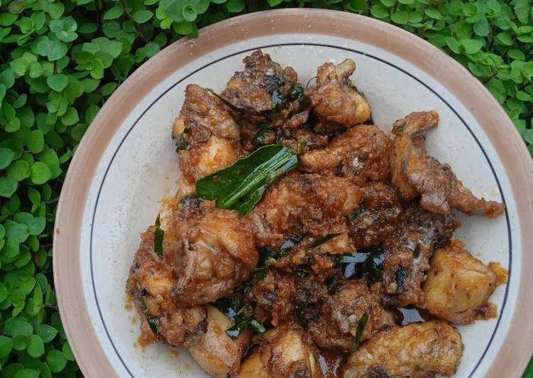 Resep Ayam Pedas Daun Jeruk, Enak