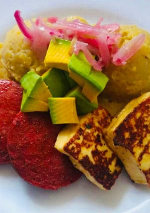 Una foto de Mangú de plátano Dominicano