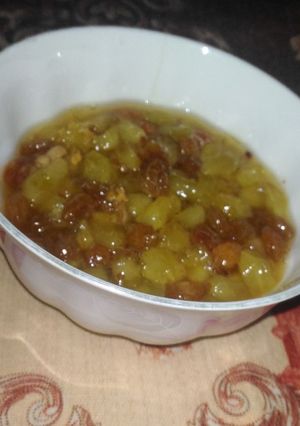 A picture of Grapes chutney.