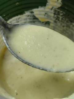 Una foto de Salsa🥯de aguacate🥑y queso🥯crema casero🥙