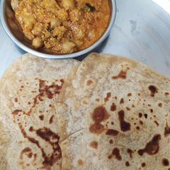 Choley chana (chickpeas curry) A picture of Choley chana (chickpeas curry).