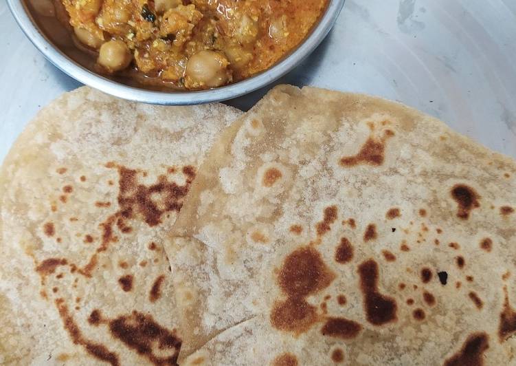 Recipe of Homemade Choley chana (chickpeas curry)