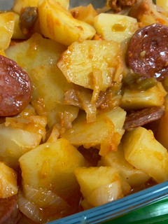 Una foto de Patatas con chorizo tipo a la riojana