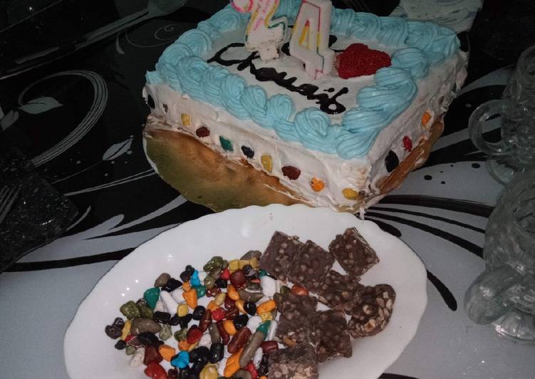 كعكة عيد ميلاد أخي