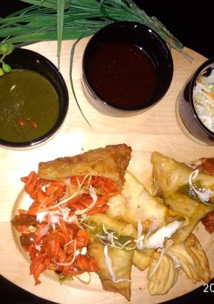 A picture of Pastaa Samosa.