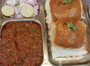 A picture of Pav bhaji.