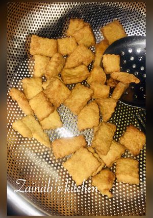 A picture of Eid chin-chin.