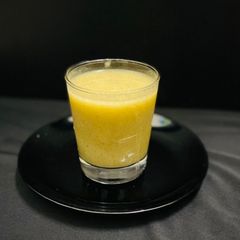 A picture of Apple kiwi juice.