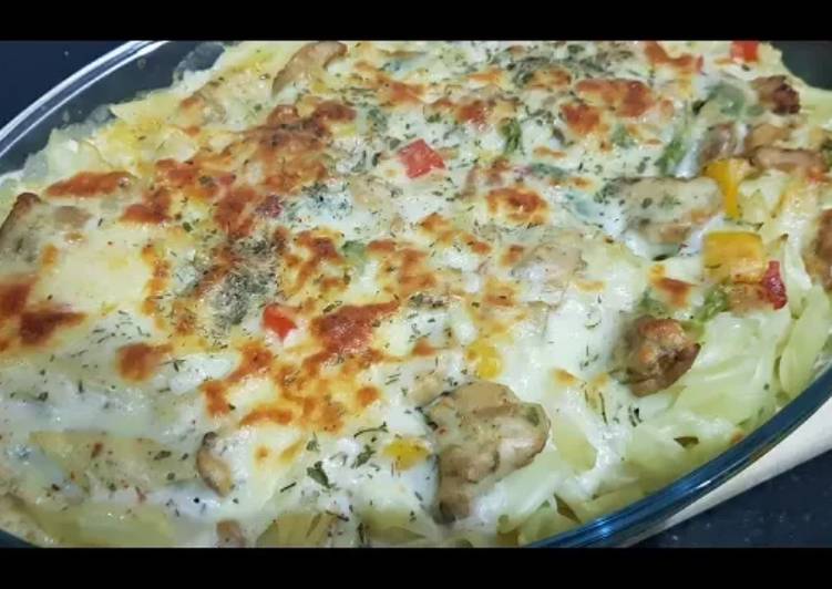 Recipe of Perfect Pasta with spicy white sauce